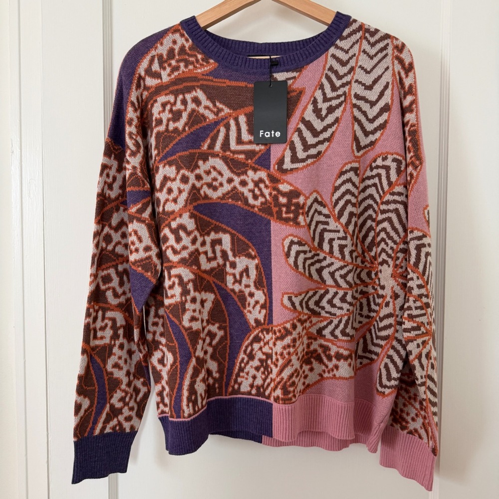 NWT Fate Pink Purple Abstract Geometric Leaf Print Crewneck Sweater Size M